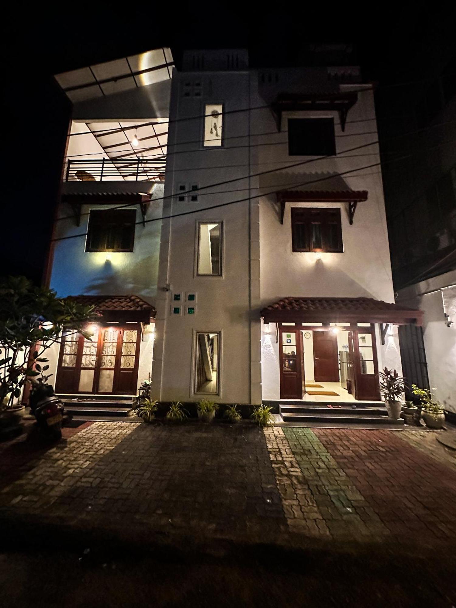 New Panda House 호텔 갈레 외부 사진